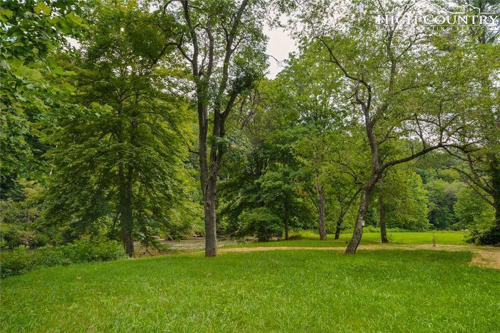Image number 11 for the current listing