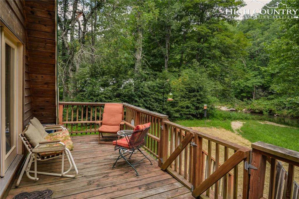 Image number 9 for the current listing