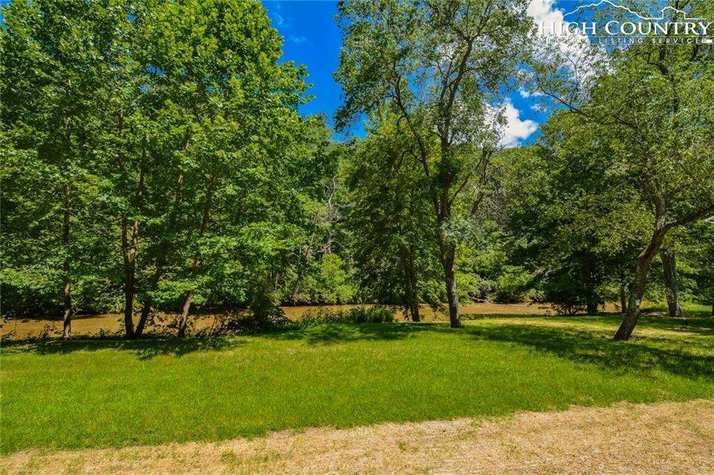 Image number 7 for the current listing