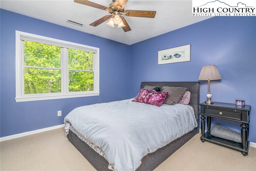 Image number 10 for the current listing