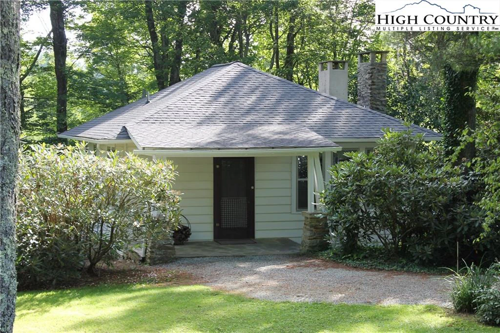 Image number 1 for the current listing
