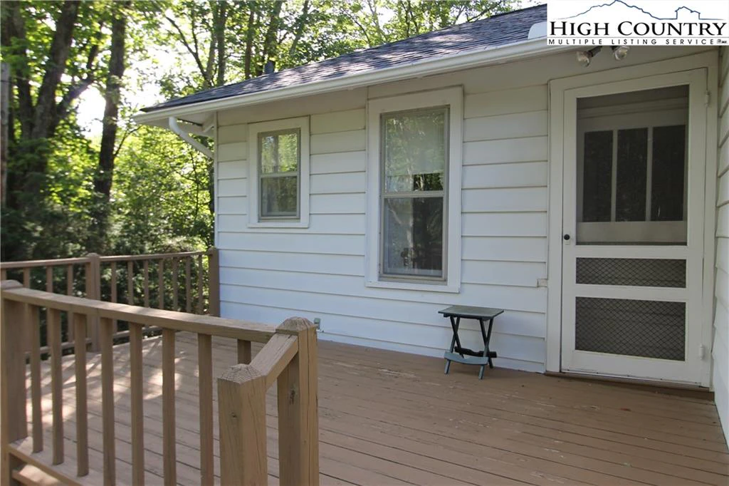 Image number 7 for the current listing