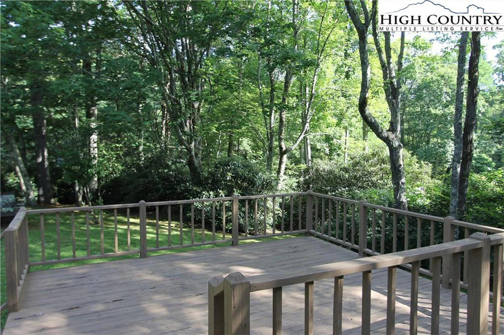 Image number 6 for the current listing