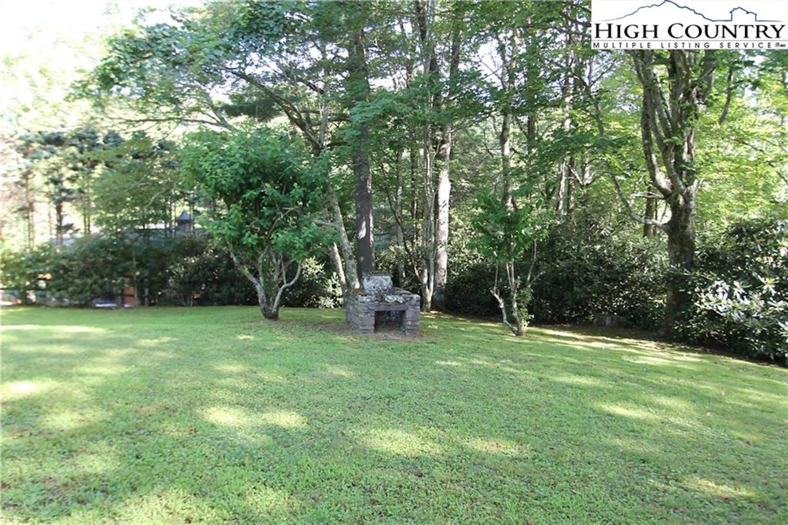 Image number 4 for the current listing