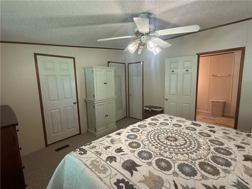 Image number 7 for the current listing