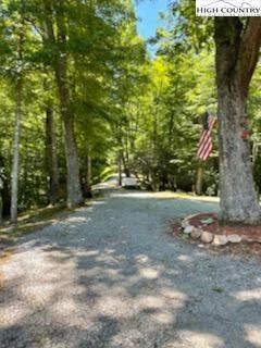 Image number 20 for the current listing