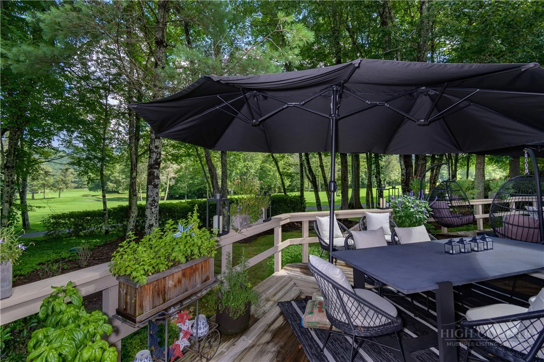 Image number 3 for the current listing