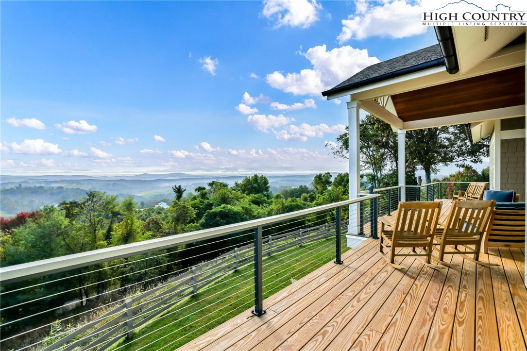Image number 11 for the current listing