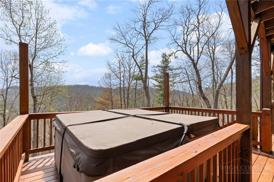 Image number 6 for the current listing