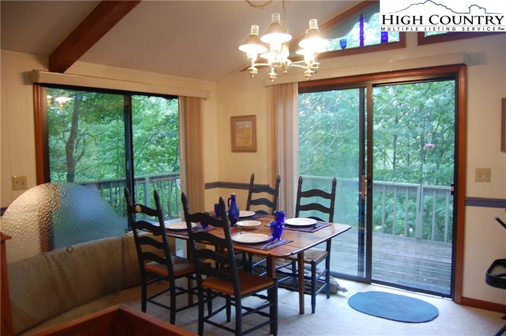 Image number 20 for the current listing