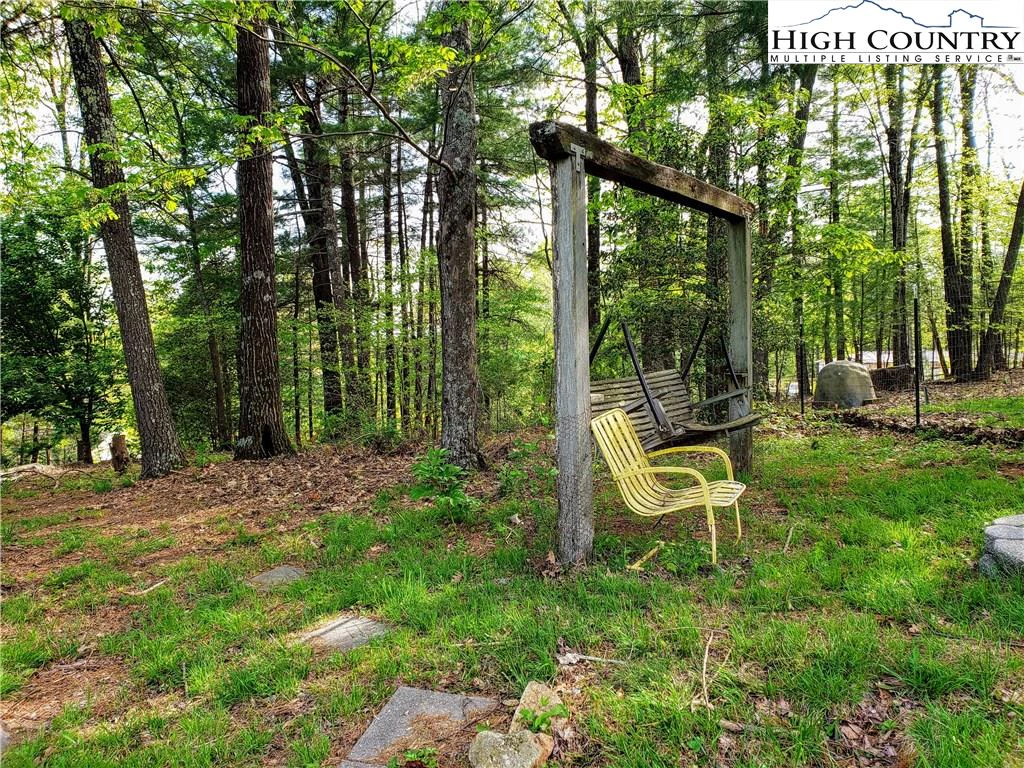 Image number 3 for the current listing