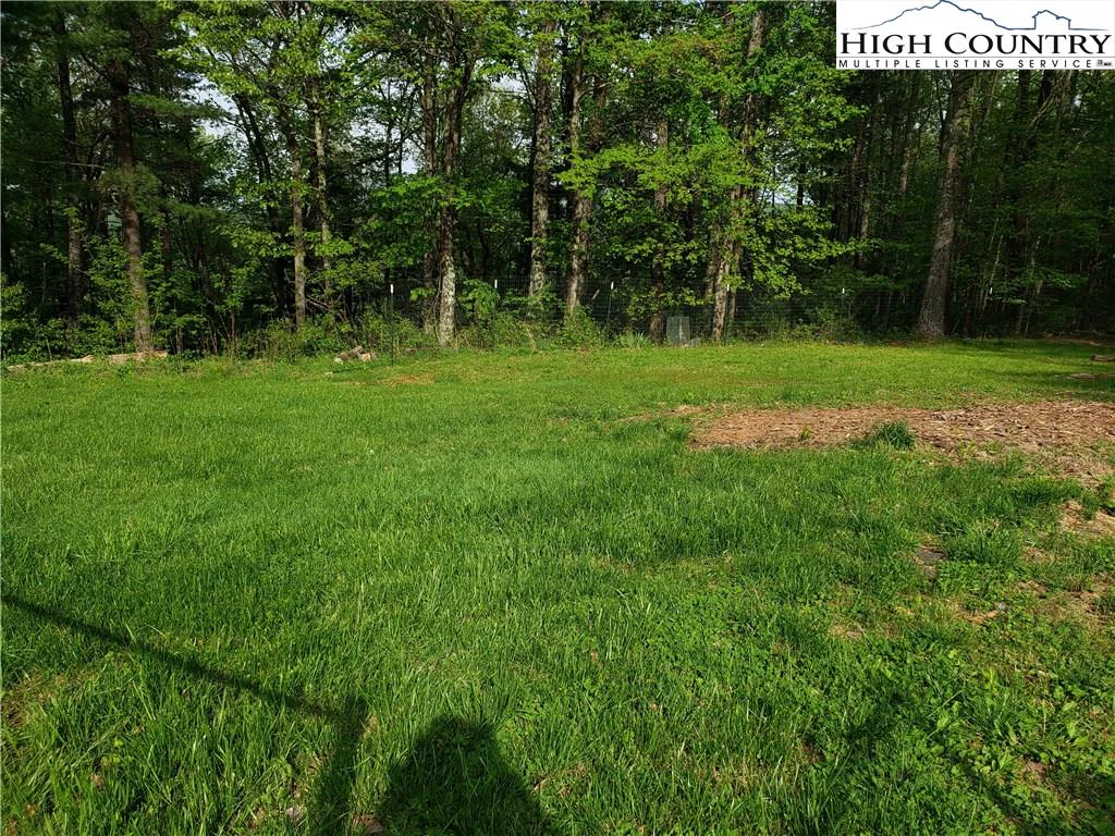 Image number 16 for the current listing