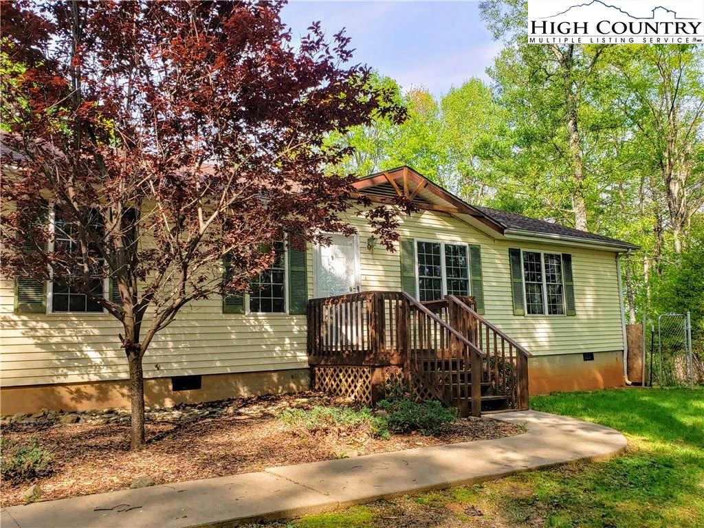 Image number 19 for the current listing
