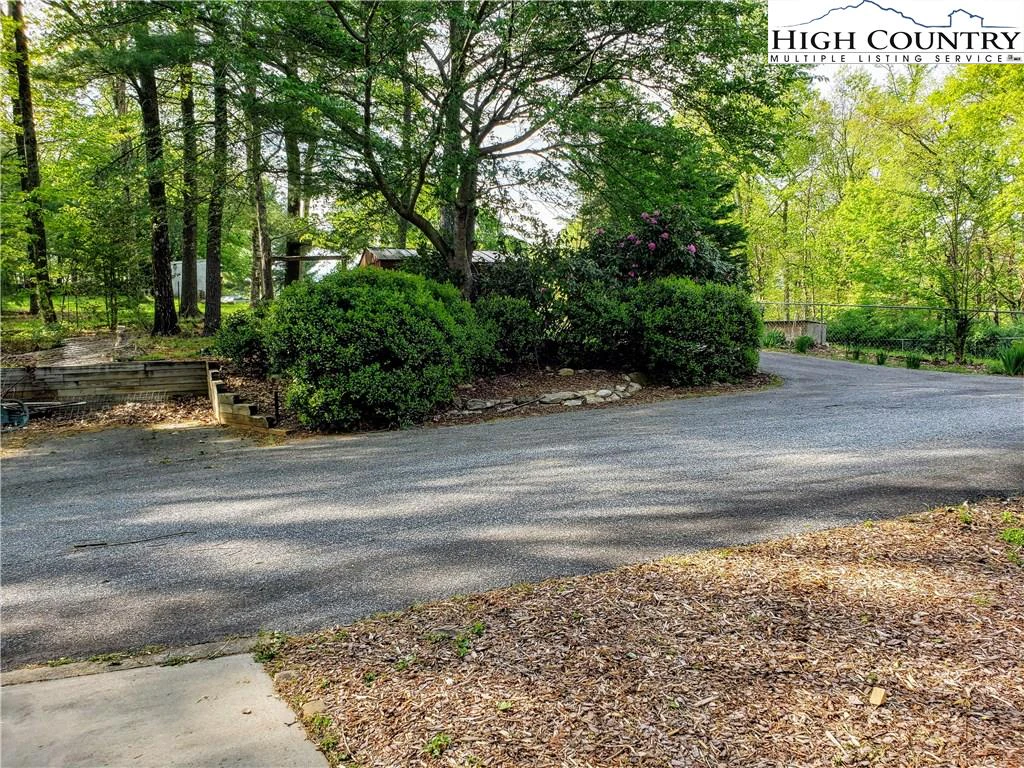Image number 20 for the current listing