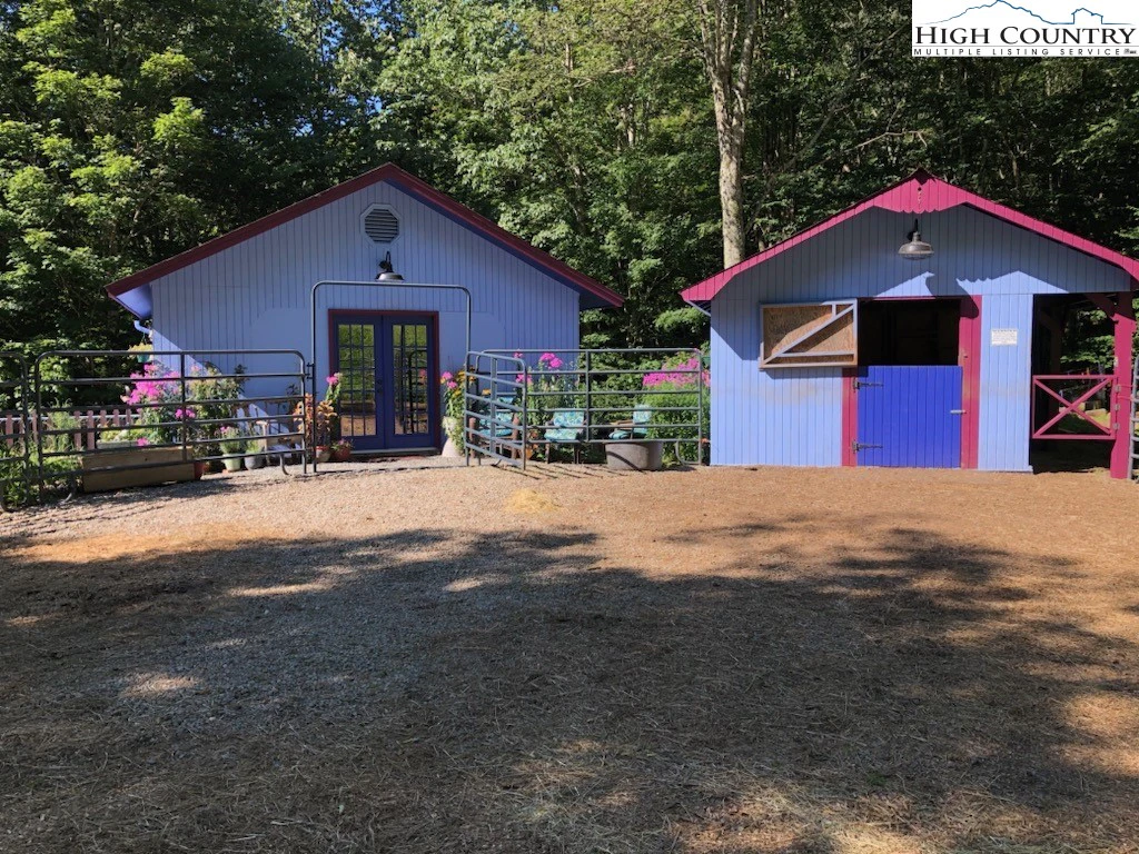 Image number 5 for the current listing