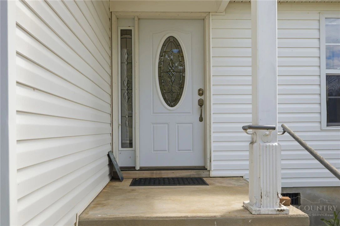 Image number 10 for the current listing