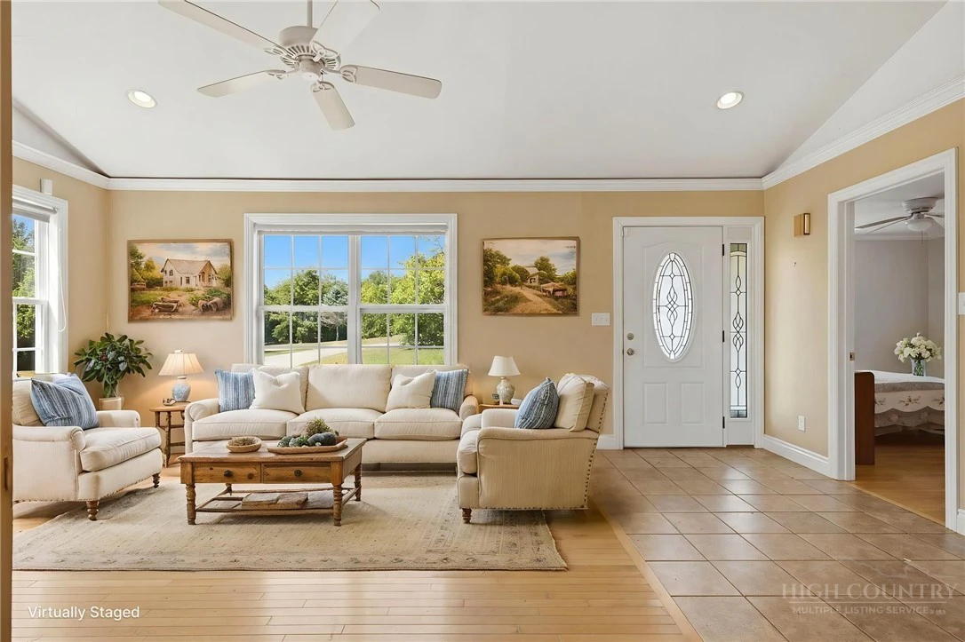 Image number 16 for the current listing