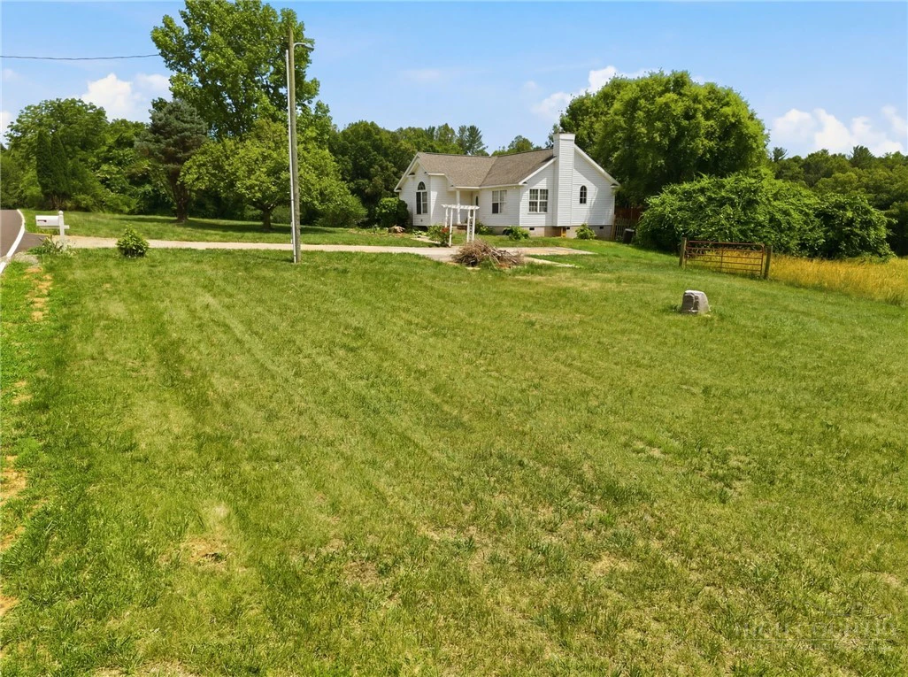 Image number 3 for the current listing