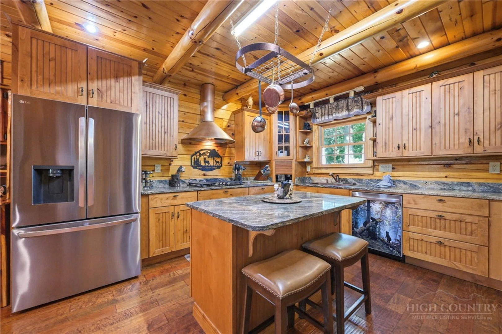Image number 16 for the current listing