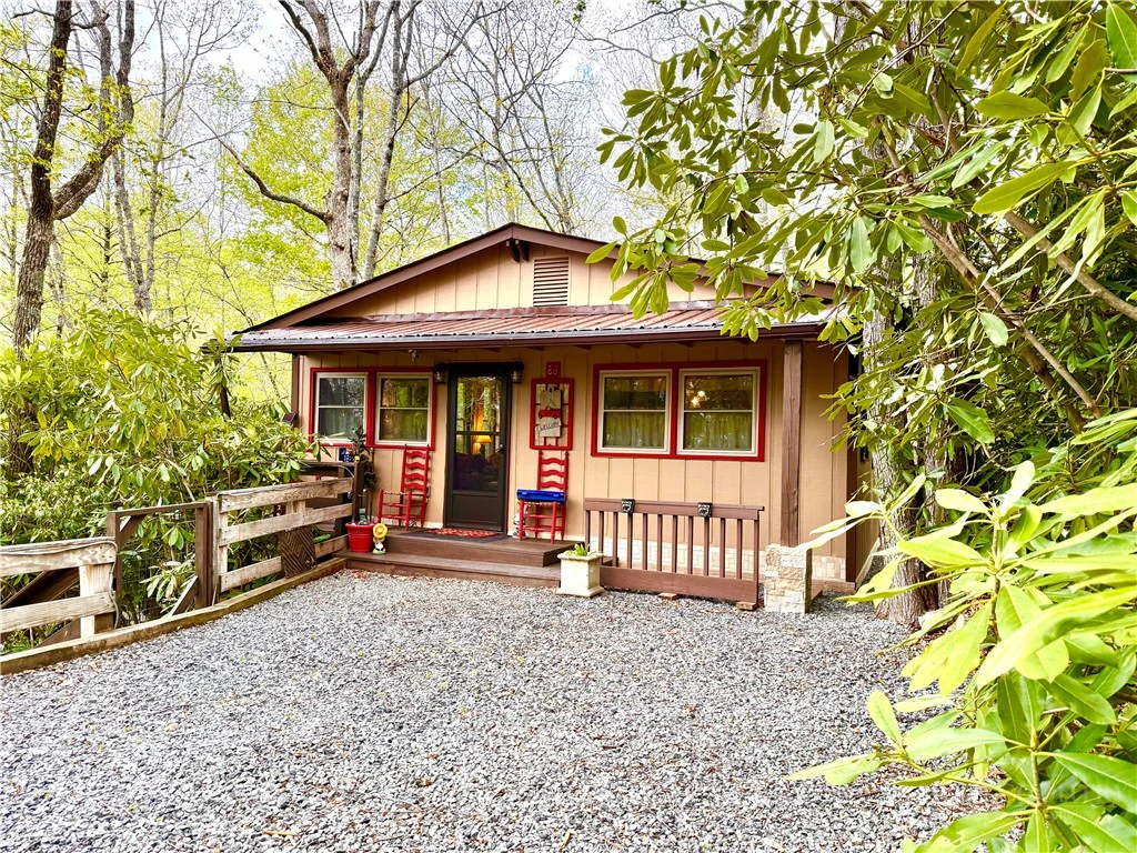 Image number 1 for the current listing