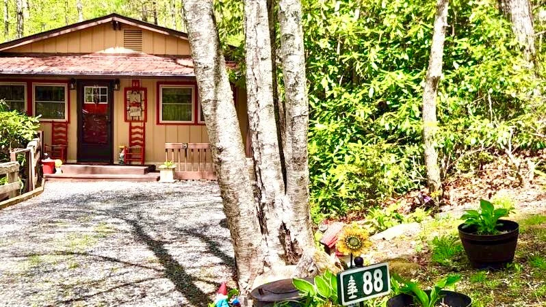 Image number 19 for the current listing