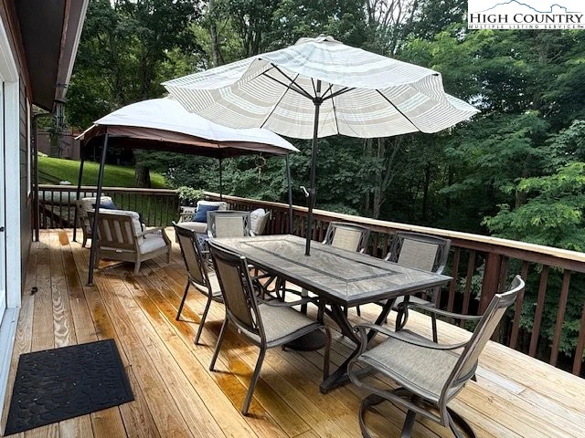 Image number 18 for the current listing