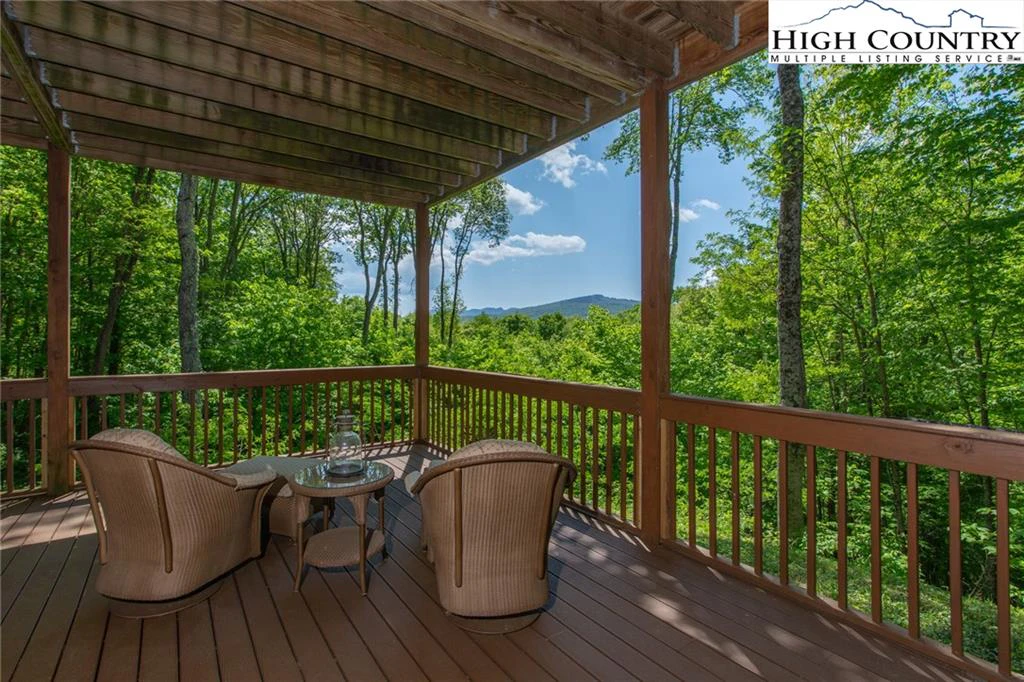 Image number 8 for the current listing