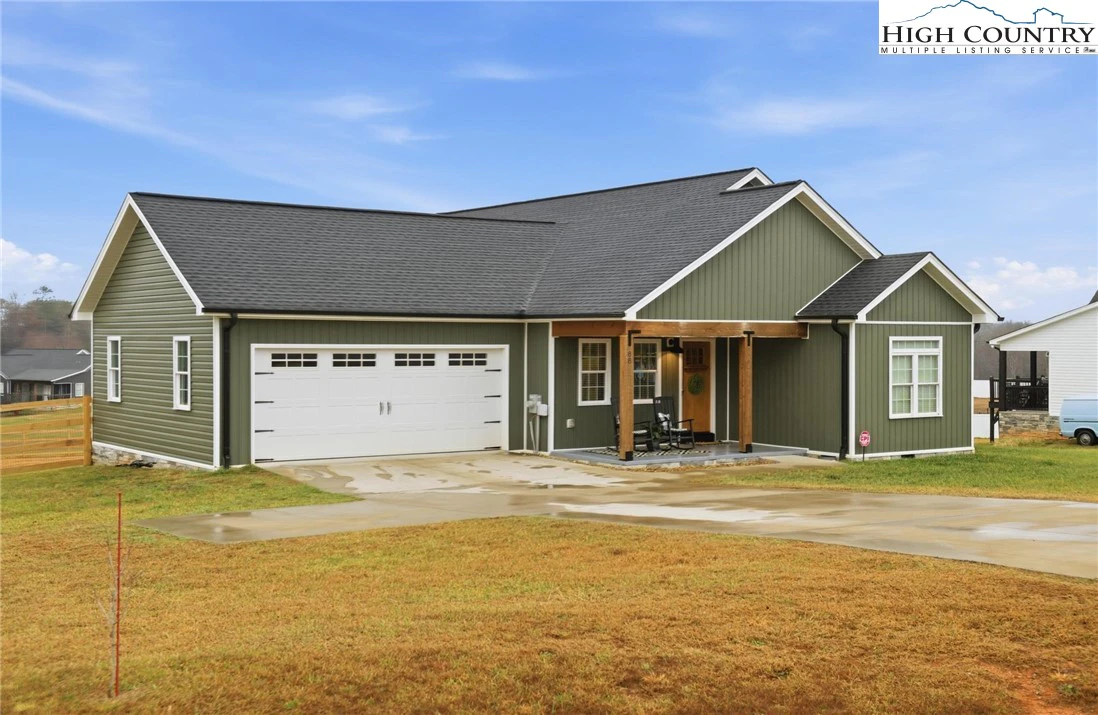 Image number 18 for the current listing