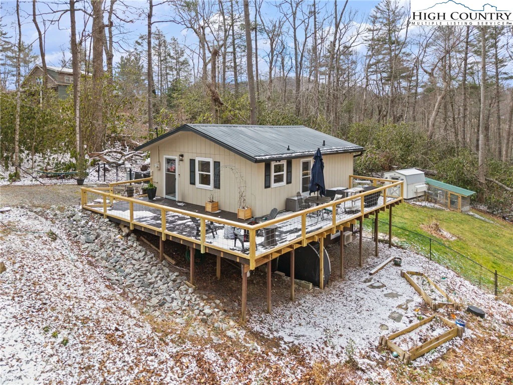Image number 1 for the current listing