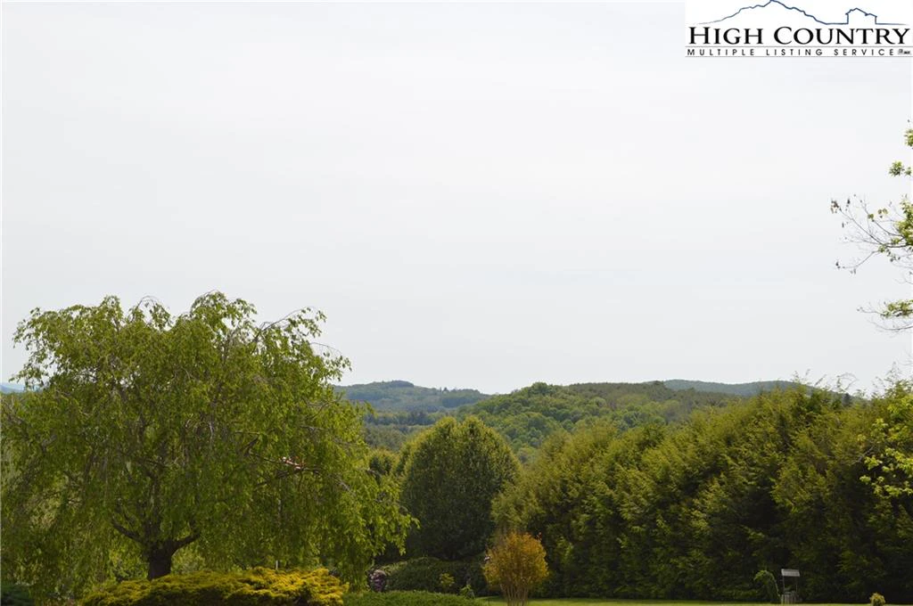 Image number 18 for the current listing