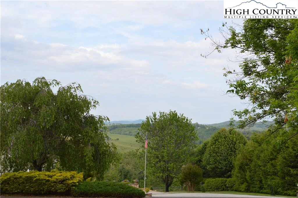 Image number 23 for the current listing