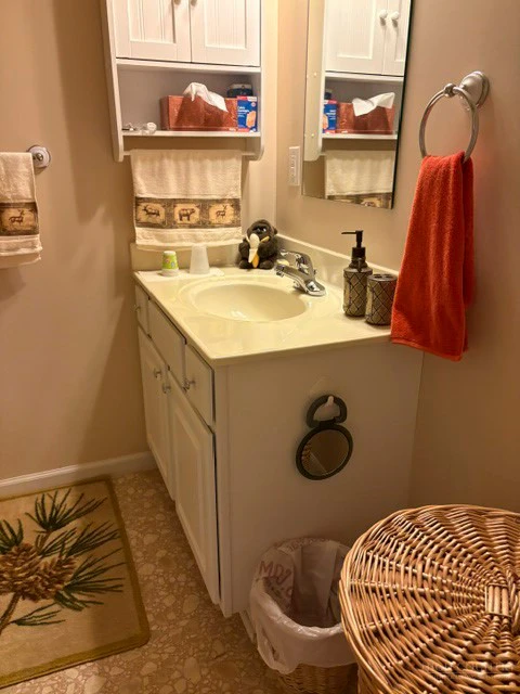 Image number 7 for the current listing