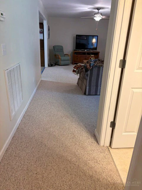 Image number 8 for the current listing