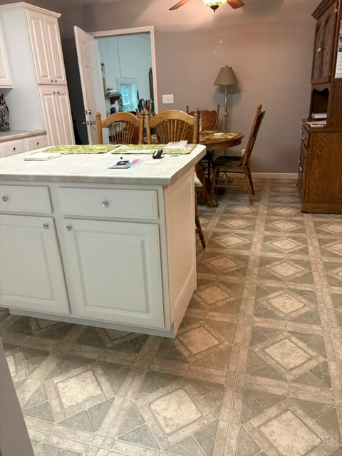 Image number 11 for the current listing
