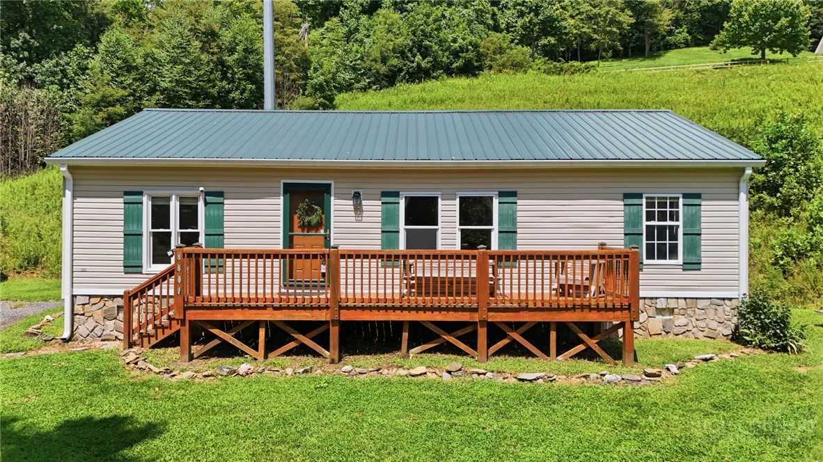 Image number 1 for the current listing