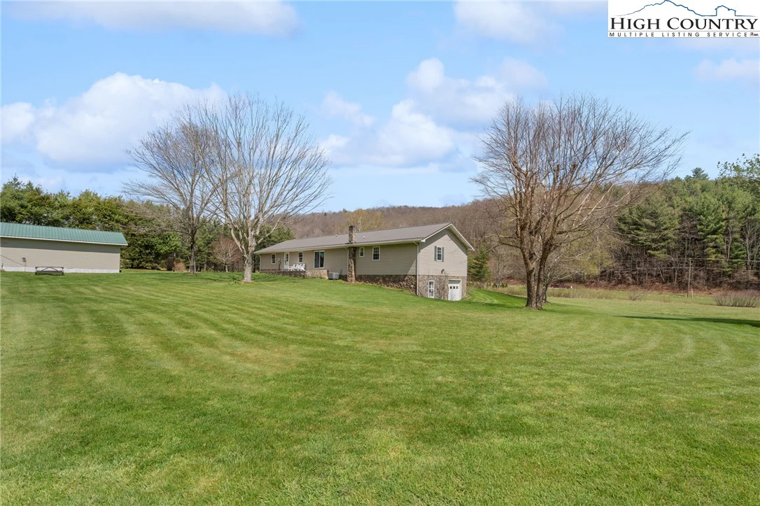 Image number 13 for the current listing