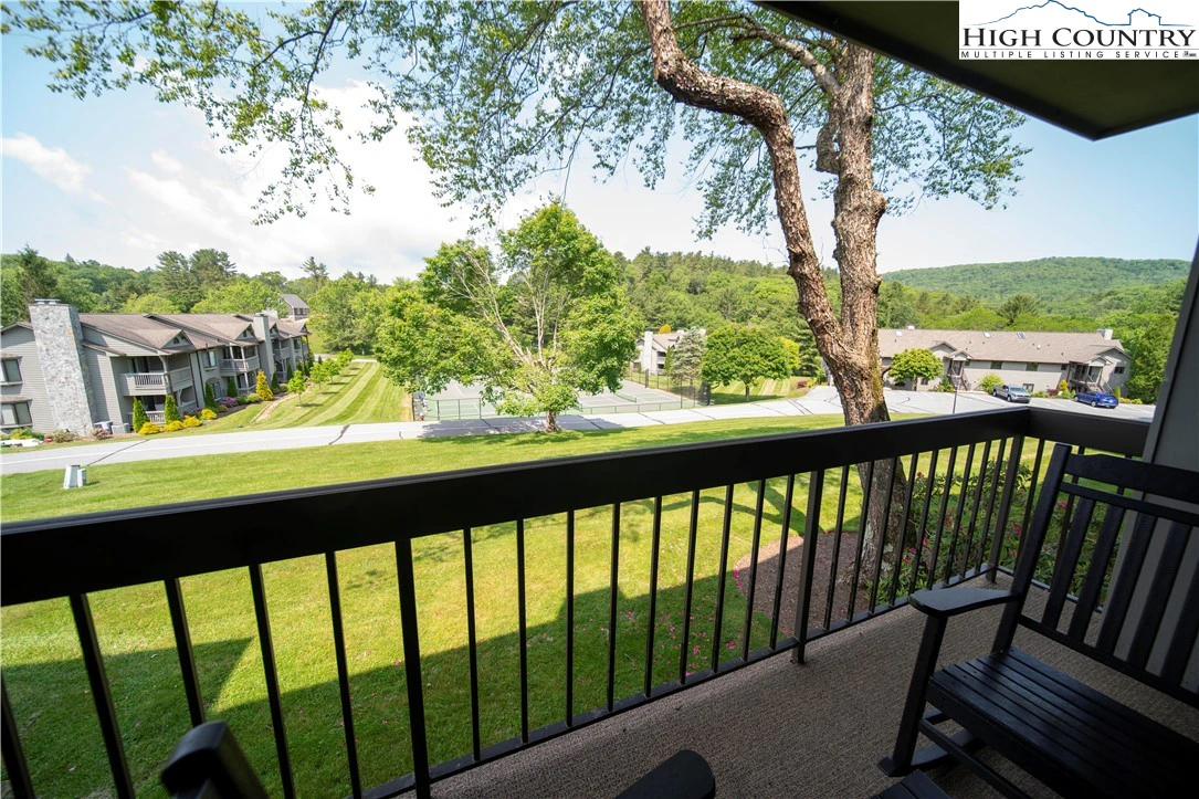 Image number 7 for the current listing
