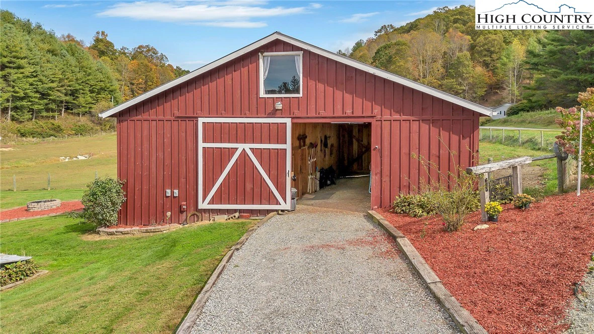 Image number 5 for the current listing