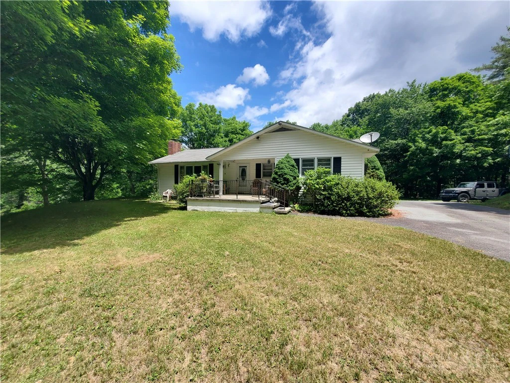 Image number 7 for the current listing