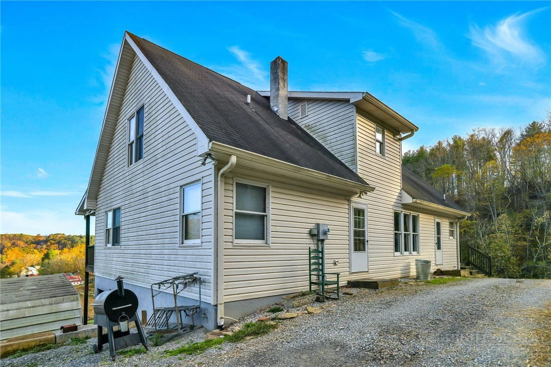 Image number 31 for the current listing