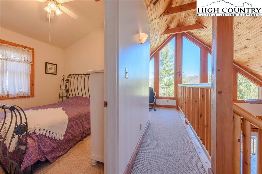 Image number 9 for the current listing