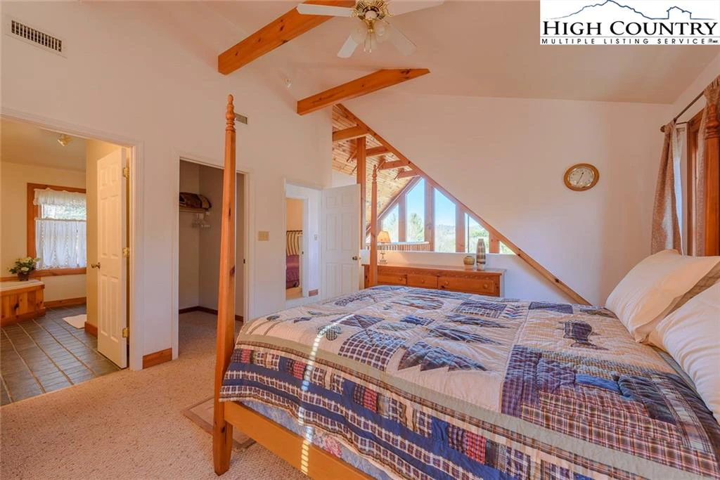 Image number 14 for the current listing