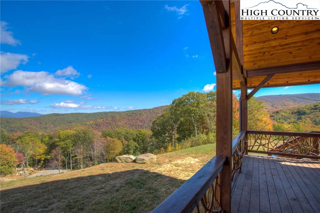 Image number 2 for the current listing