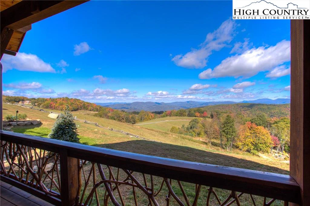 Image number 12 for the current listing