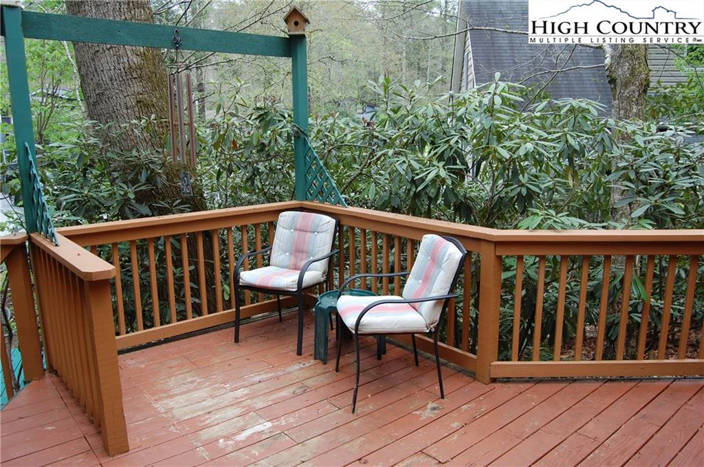 Image number 8 for the current listing