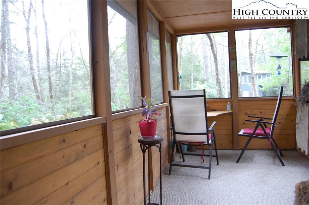 Image number 7 for the current listing