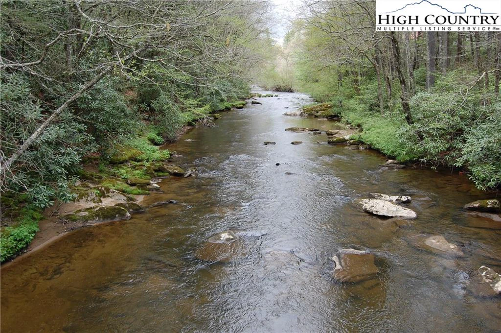 Image number 3 for the current listing