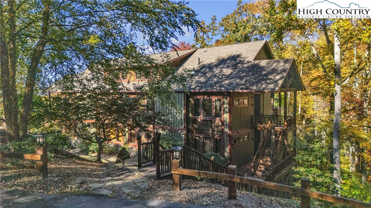 Image number 14 for the current listing