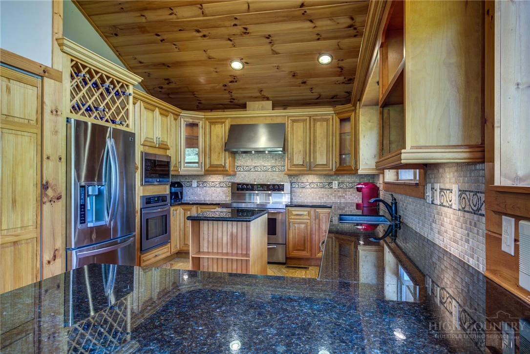 Image number 6 for the current listing