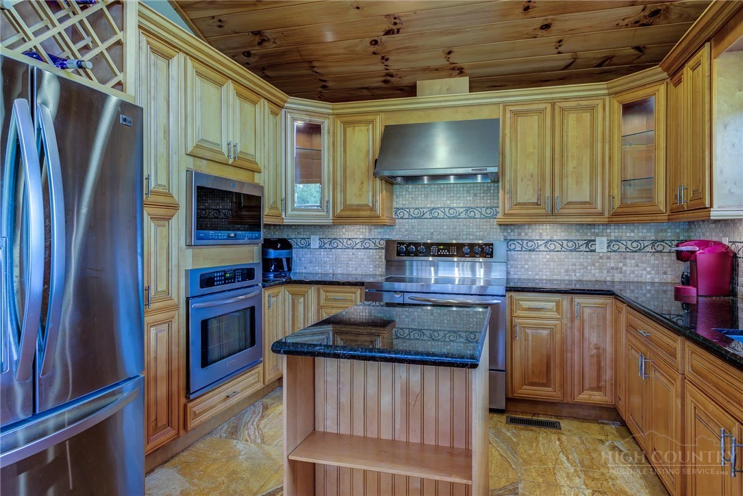 Image number 8 for the current listing